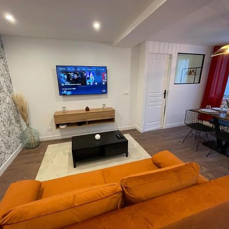 Le Jardin Niortais - Hyper Centre- Proche Gare - Paisible - Grand Jardin Prive, Wifi Hd -Netflix Apartment Bagian luar foto